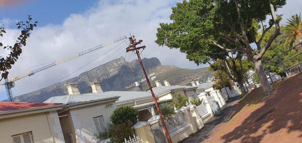 Helpful Lodge Cape Town Luaran gambar