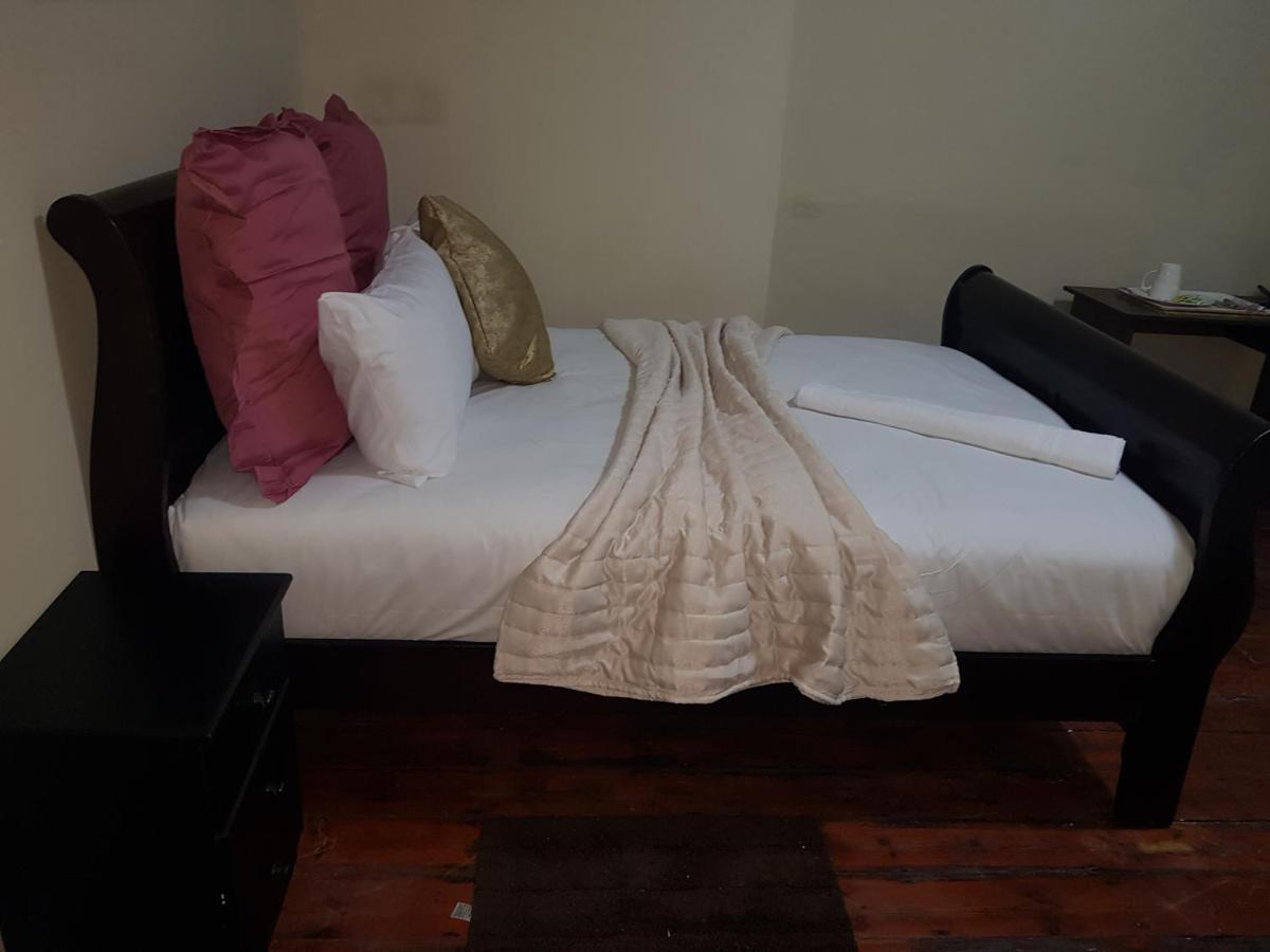 Helpful Lodge Cape Town Luaran gambar